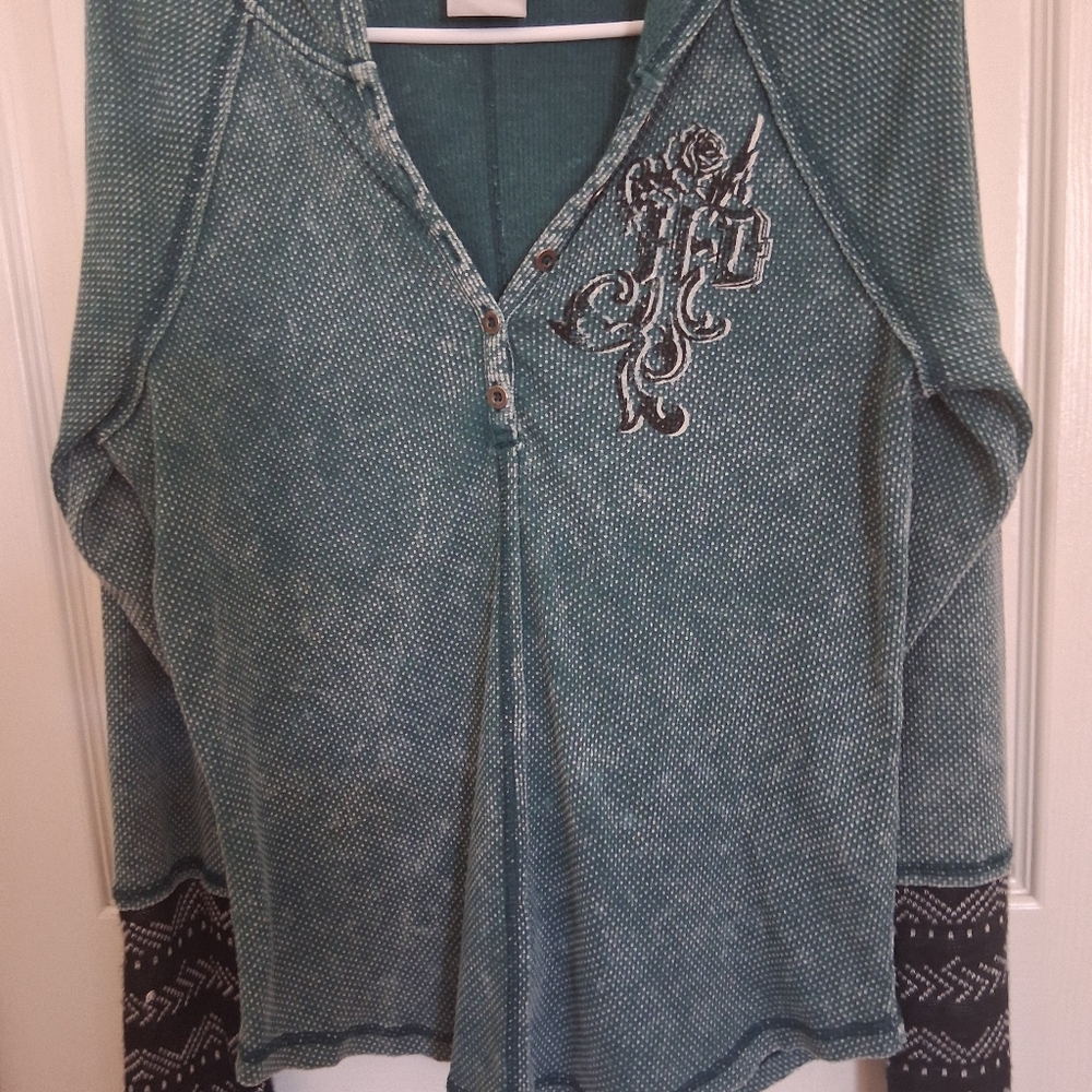 HARLEY DAVIDSON Teal Long Sleeve Top with Embroidery